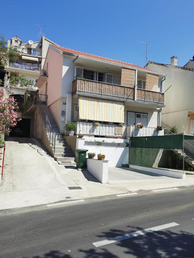 Apartman Jela Šibenik Екстериор снимка